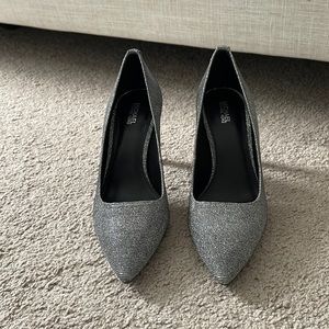 Michael Kors Dorothy Flex Pump, Size 7